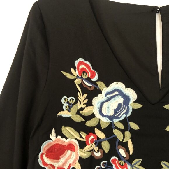 NWT Sugar + Lips Black Sheath Boho Dress, Long-Sleeve Floral Embroidery Size XS - Picture 3 of 9